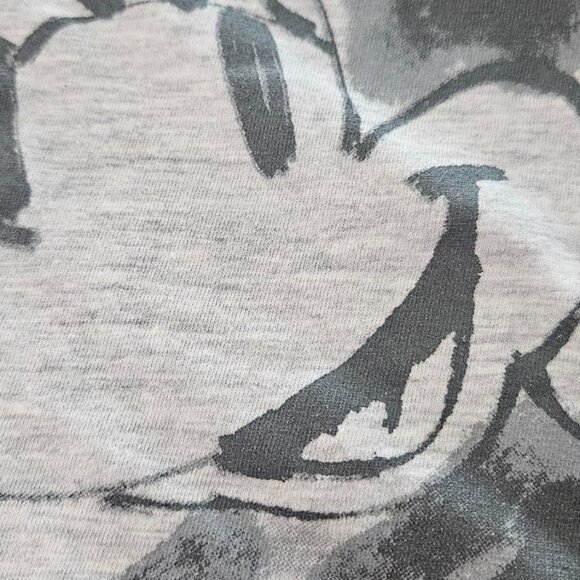 Disney Minnie Mouse Boxy T-Shirt Women's Size XL - Minnie Distressed Graphic - Picture 6 of 15